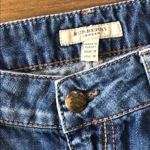 Burberry Mini skirt jean small size 4US med wash